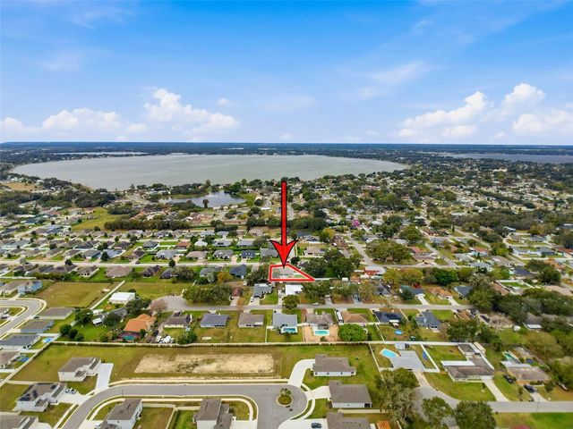 204 BENTLEY OAKS BOULEVARD, Auburndale, FL 33823