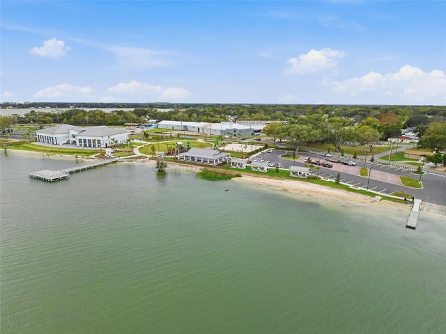 204 BENTLEY OAKS BOULEVARD, Auburndale, FL 33823