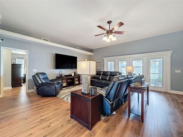 204 BENTLEY OAKS BOULEVARD, Auburndale, FL 33823