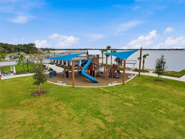 204 BENTLEY OAKS BOULEVARD, Auburndale, FL 33823