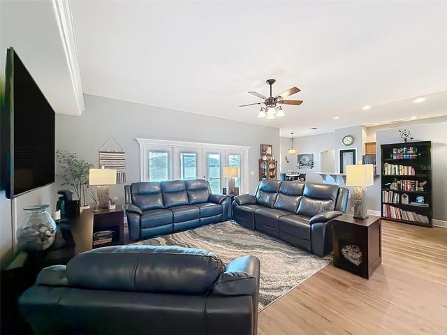 204 BENTLEY OAKS BOULEVARD, Auburndale, FL 33823