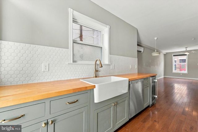 1109 E WILT ST, Philadelphia, PA 19125
