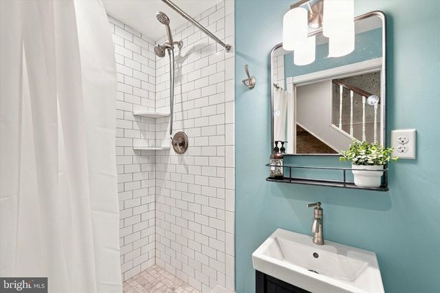 1109 E WILT ST, Philadelphia, PA 19125