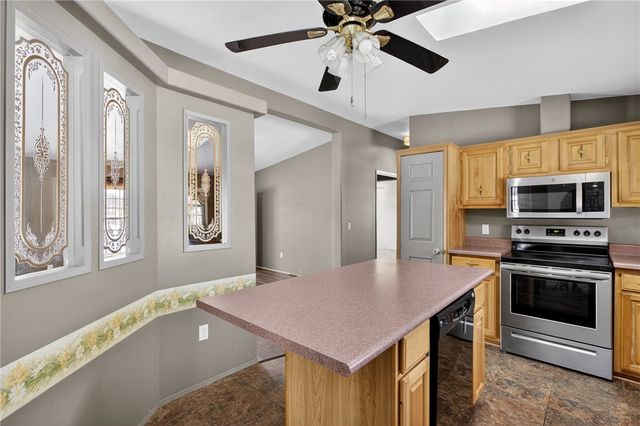 805 National Way, Ellwood City, PA 16117