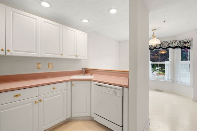 56 Village Drive 7 - Bldg 2, Marlborough, MA 01752