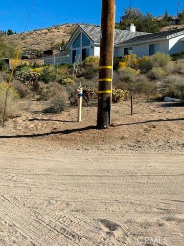 21866 Ocotillo Way, Apple Valley, CA 92308