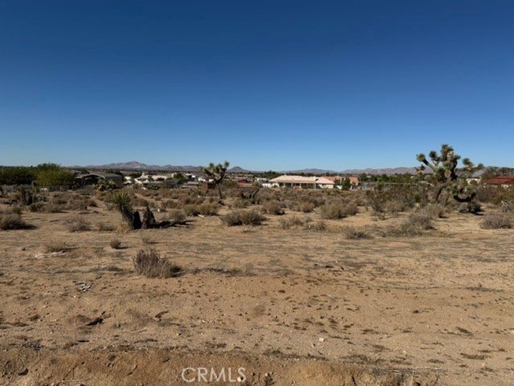 21866 Ocotillo Way, Apple Valley, CA 92308