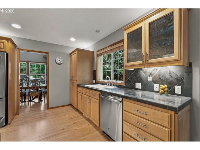 514 Ne 49TH Ave, Hillsboro, OR 97124