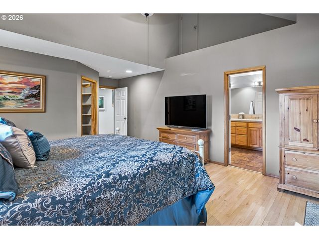 514 Ne 49TH Ave, Hillsboro, OR 97124