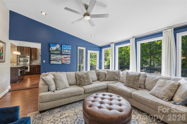 6219 Fair Valley Drive, Charlotte, NC 28226