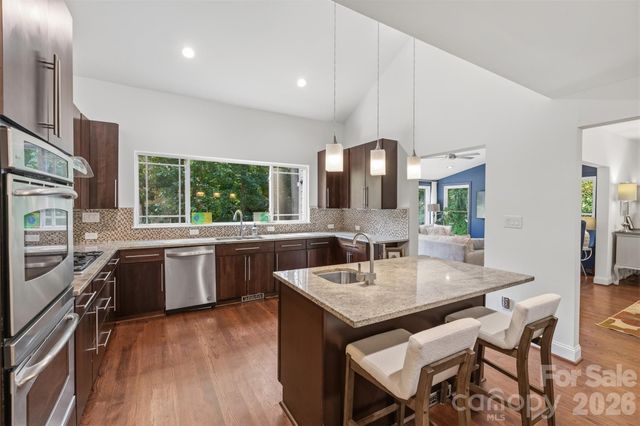 6219 Fair Valley Drive, Charlotte, NC 28226