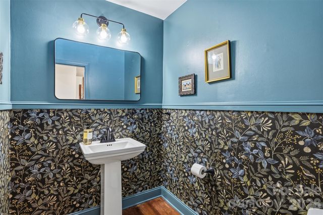 6219 Fair Valley Drive, Charlotte, NC 28226
