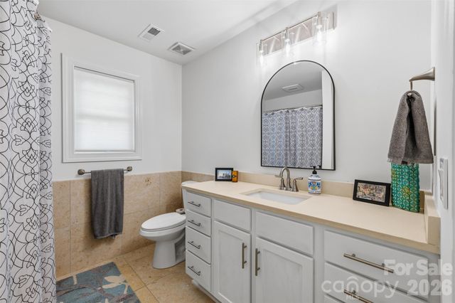 6219 Fair Valley Drive, Charlotte, NC 28226