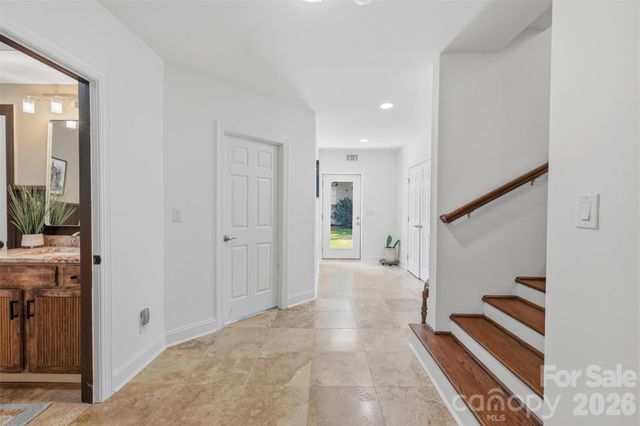6219 Fair Valley Drive, Charlotte, NC 28226