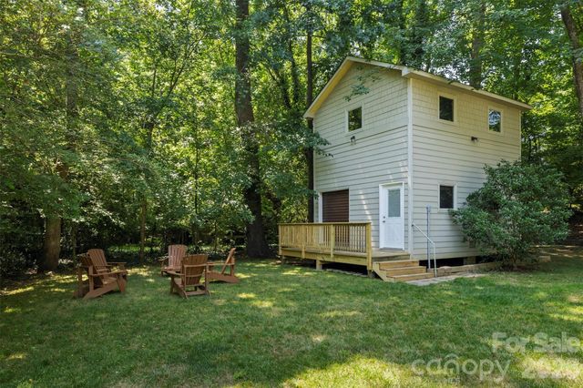6219 Fair Valley Drive, Charlotte, NC 28226