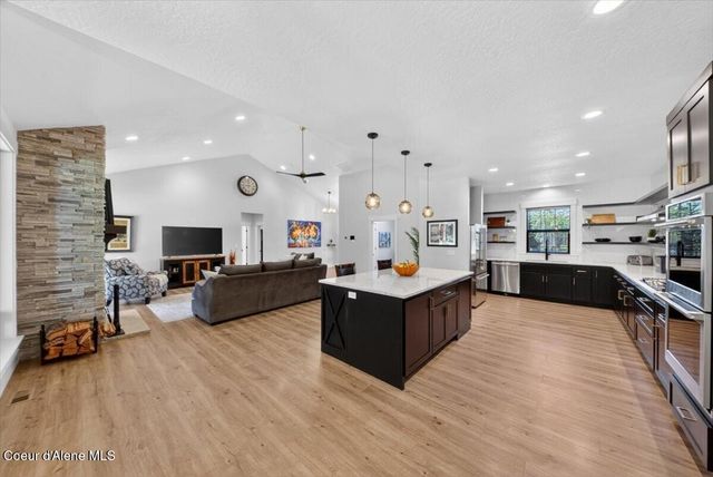 20283 N Crooked Rock LN, Rathdrum, ID 83858