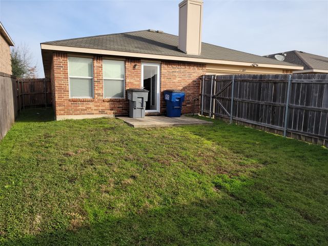 1934 Mosley Drive, Lancaster, TX 75146