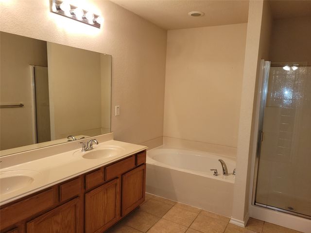1934 Mosley Drive, Lancaster, TX 75146