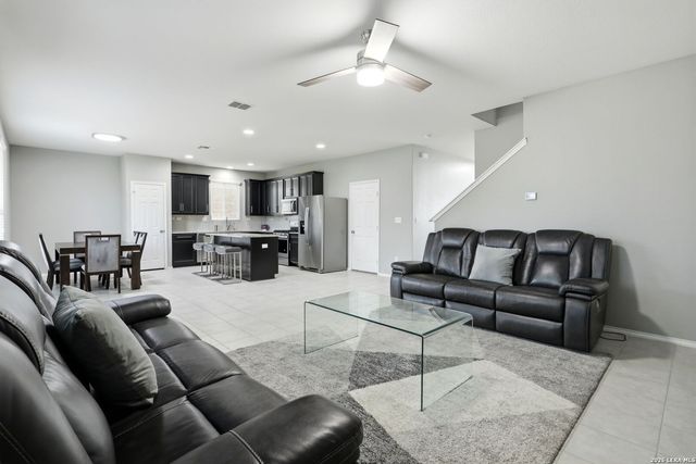 12114 WAGON CYN, San Antonio, TX 78254