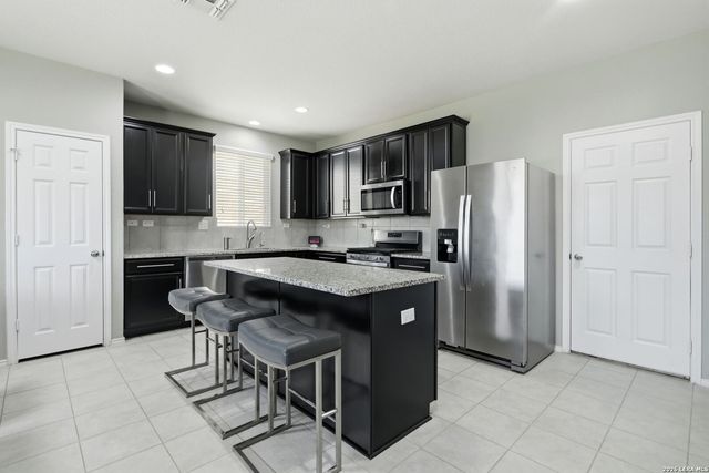 12114 WAGON CYN, San Antonio, TX 78254
