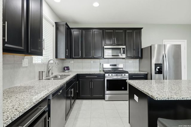 12114 WAGON CYN, San Antonio, TX 78254