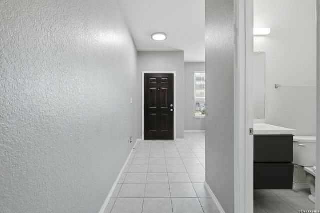 12114 WAGON CYN, San Antonio, TX 78254
