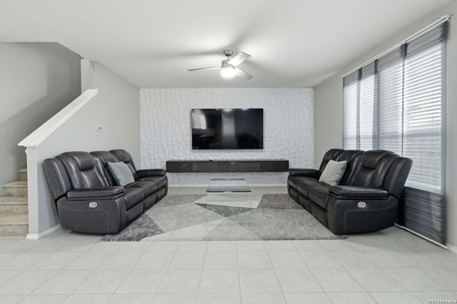 12114 WAGON CYN, San Antonio, TX 78254