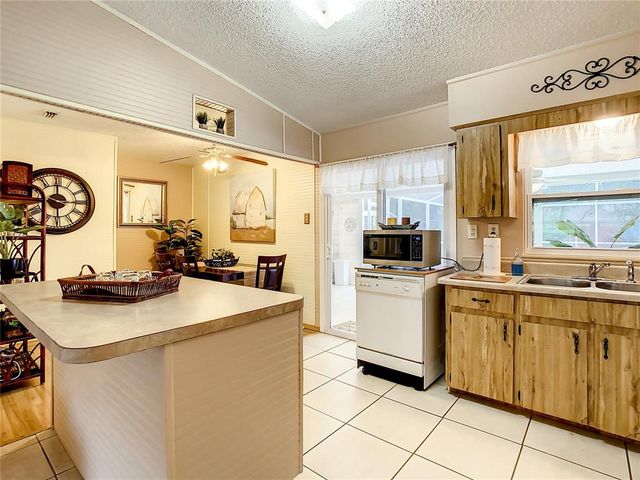 6170 NW 57TH COURT, Ocala, FL 34482