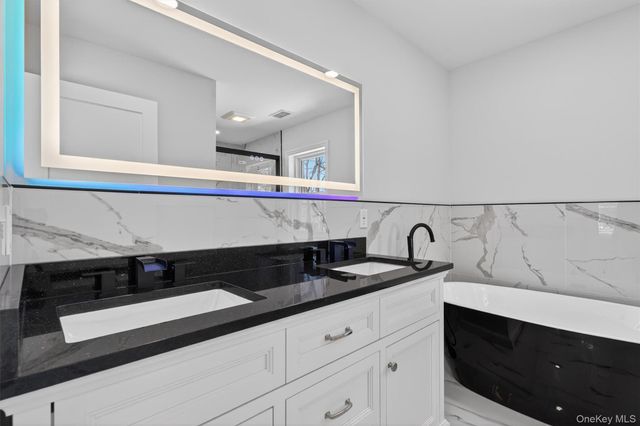 864 Route 17M, Middletown, NY 10940