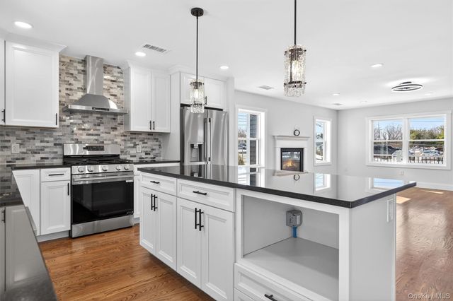 864 Route 17M, Middletown, NY 10940