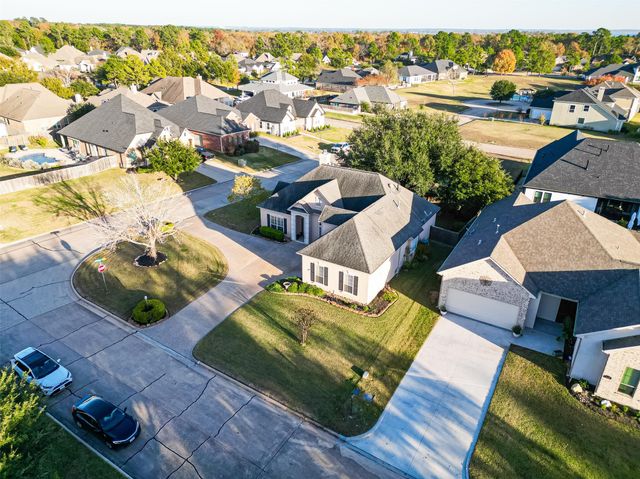 249 Blue Hill Drive, Montgomery, TX 77356