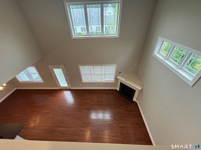 11 Bleeker Circle 11, North Haven, CT 06473