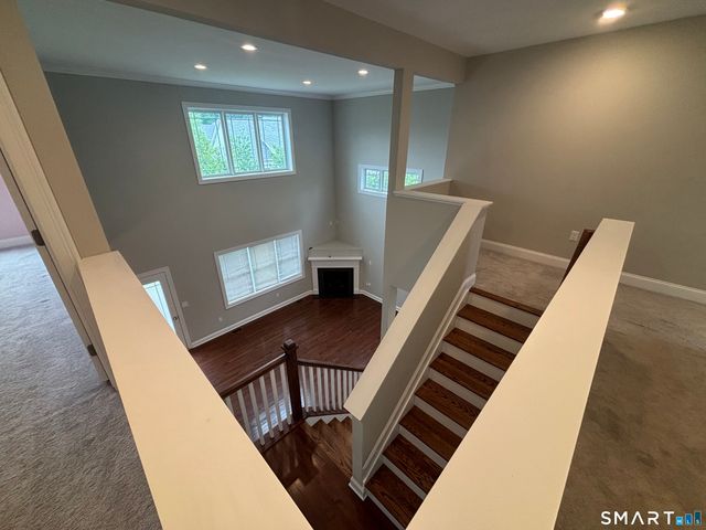 11 Bleeker Circle 11, North Haven, CT 06473