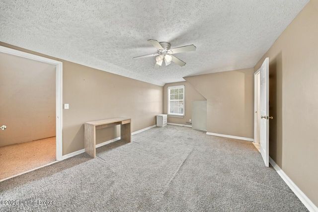 354 Bentwood Dr, Shepherdsville, KY 40165