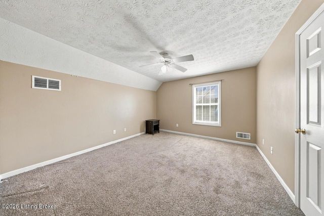 354 Bentwood Dr, Shepherdsville, KY 40165