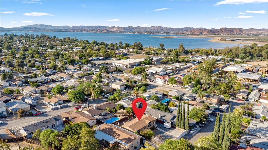 33201 Benner Street, Lake Elsinore, CA 92530