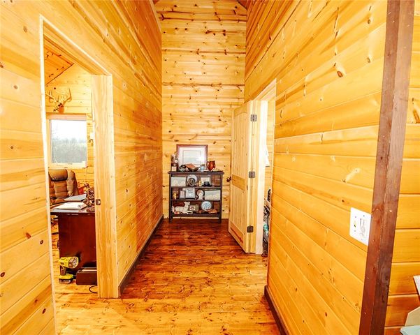 3713 Madison 8715, Huntsville, AR 72740