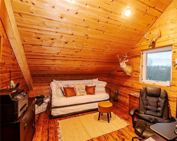 3713 Madison 8715, Huntsville, AR 72740