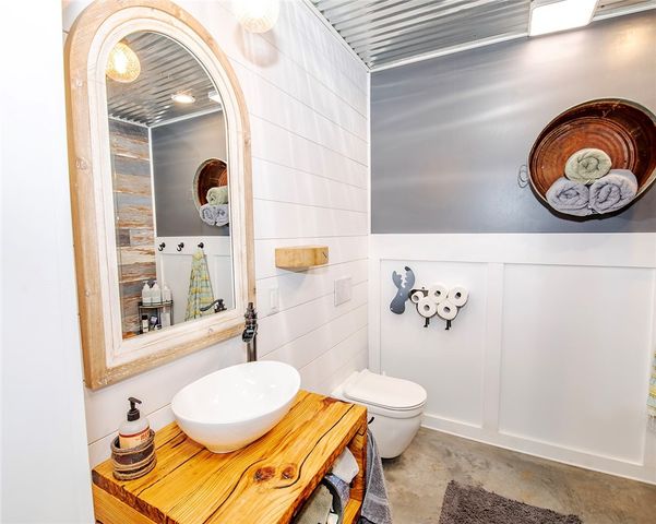 3713 Madison 8715, Huntsville, AR 72740