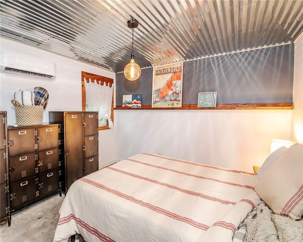 3713 Madison 8715, Huntsville, AR 72740