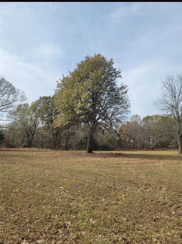 3713 Madison 8715, Huntsville, AR 72740