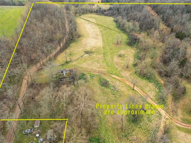 3713 Madison 8715, Huntsville, AR 72740