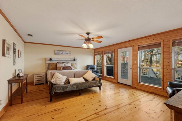 88 Wilcox Street, Mount Vernon, TX 75457