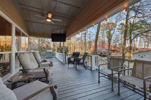 88 Wilcox Street, Mount Vernon, TX 75457