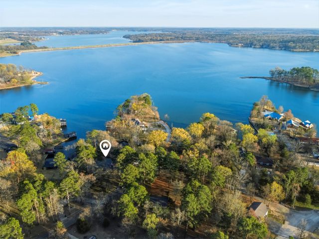 88 Wilcox Street, Mount Vernon, TX 75457