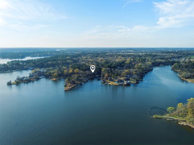 88 Wilcox Street, Mount Vernon, TX 75457