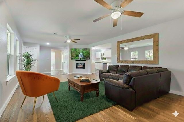 1402 N Ricketts Street, Sherman, TX 75092