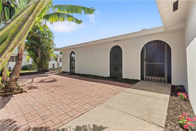 8925 Dorchester ST, Fort Myers, FL 33907