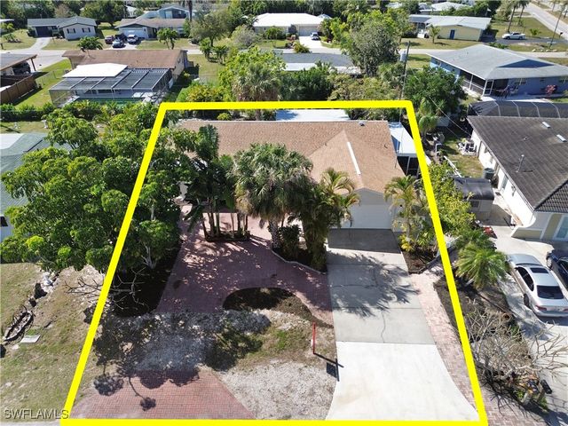 8925 Dorchester ST, Fort Myers, FL 33907