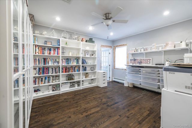 406 Jefferson Street, Franklin Square, NY 11010